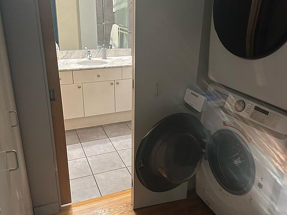 3rd image of 1720 S Michigan Ave APT 1004