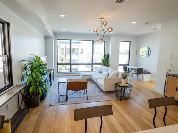 11 Irving Street image 8 of 21