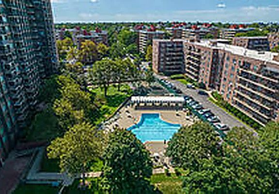 3rd image of 166-25 Powells Cove Blvd #1E