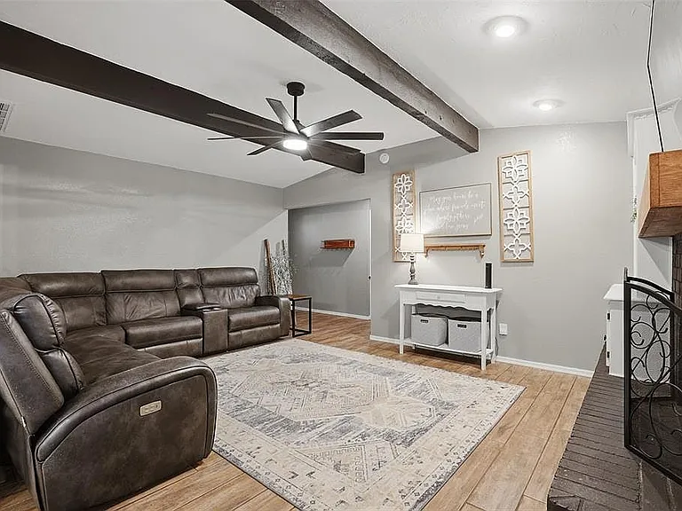 10316 Glascow Dr — Photo 27