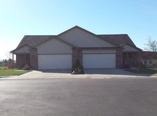 1304 Worcester Way, Greenfield, IN 46140