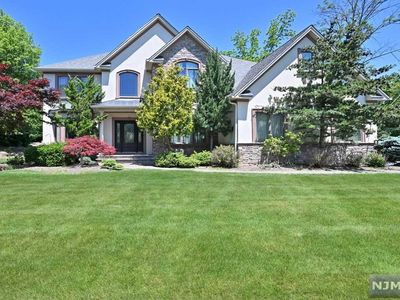 26 Leach Ave, Park Ridge, NJ, 07656