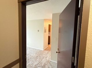 James, Seattle, WA 98133