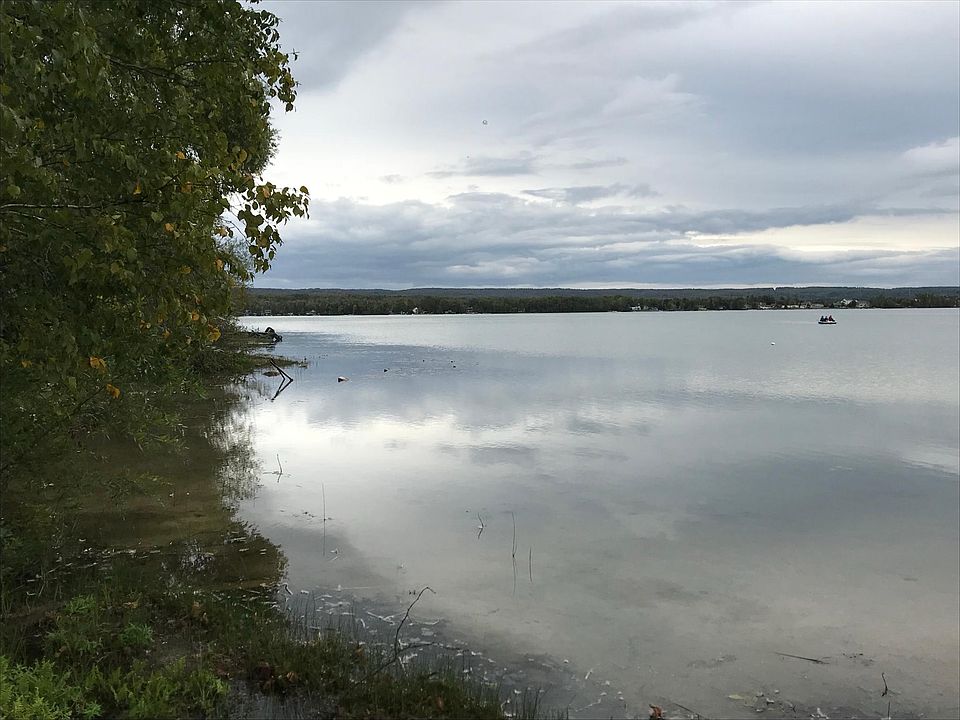 Located on Round Lake in Petoskey