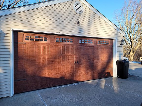 4th image of 3413 W Harmon Hwy