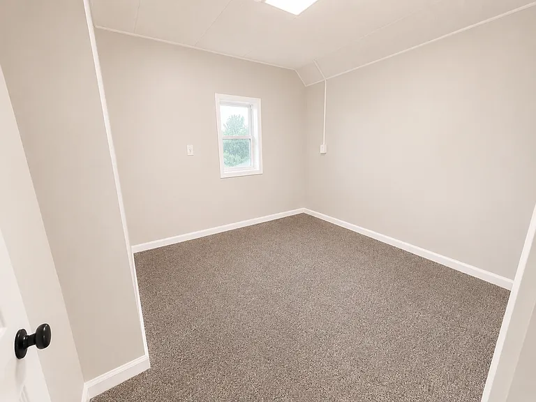 456 Arden Pl — Photo 8