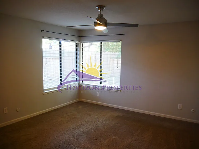 5329 Leavitt Way — Photo 14