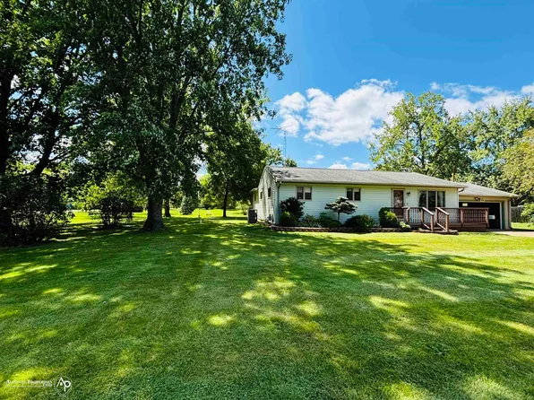 5176 Kendall Dr, Burton, MI 48509
