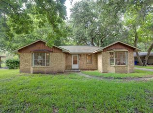 1219 Caldwell Rd, Angleton, TX 77515