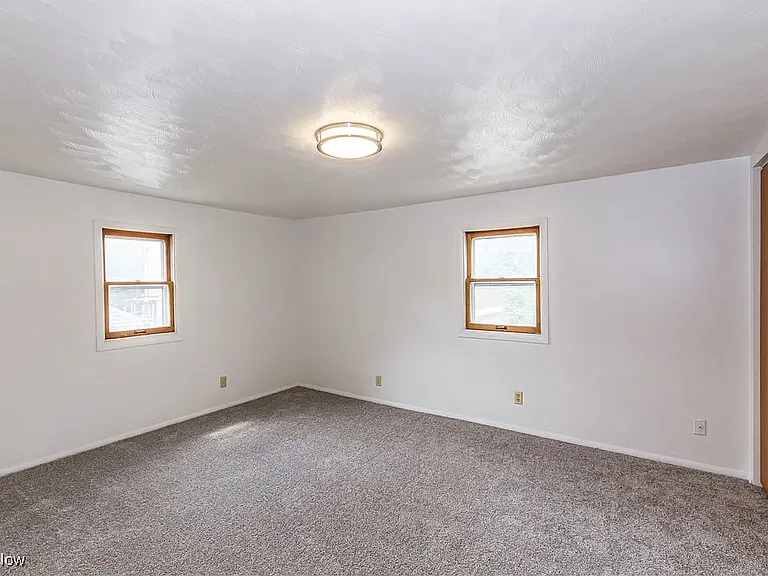 917 Clay St — Photo 14