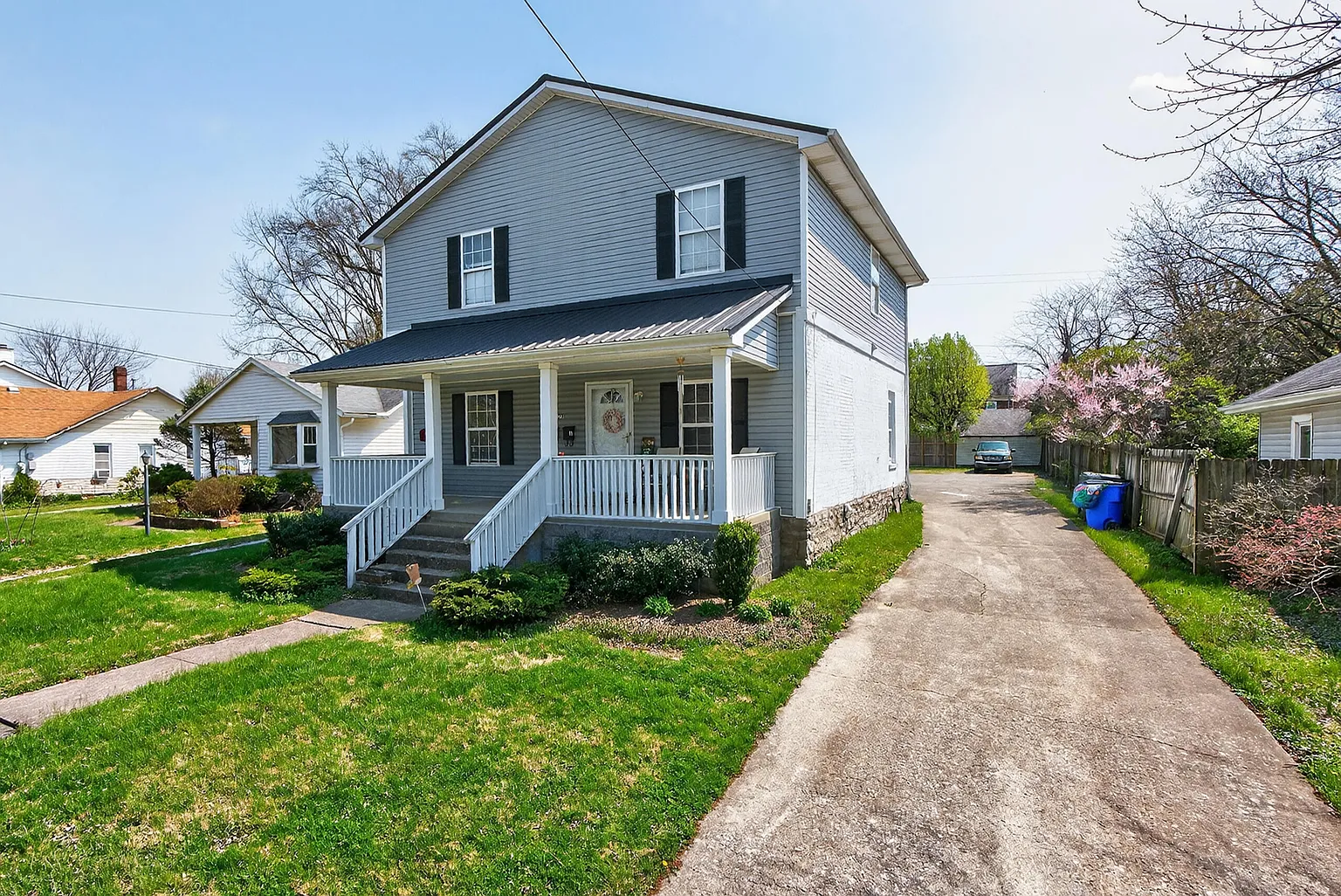 270 Sherman Ave photo 1