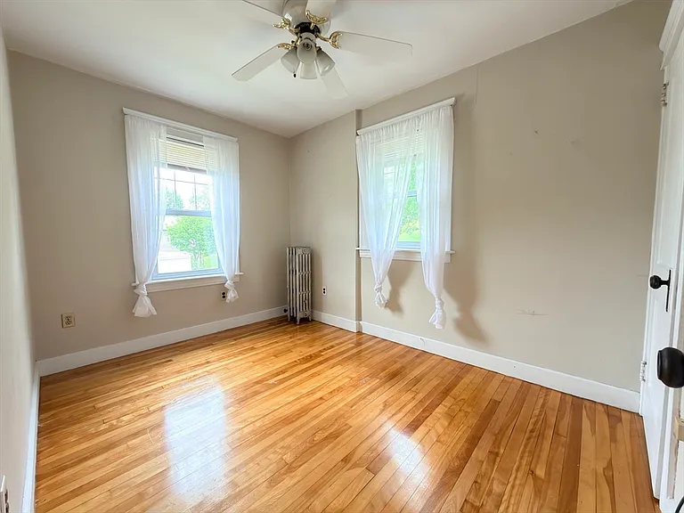 11 Clay St — Photo 27