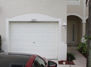 1025 Woodfield Rd #1025, Greenacres, FL 33415