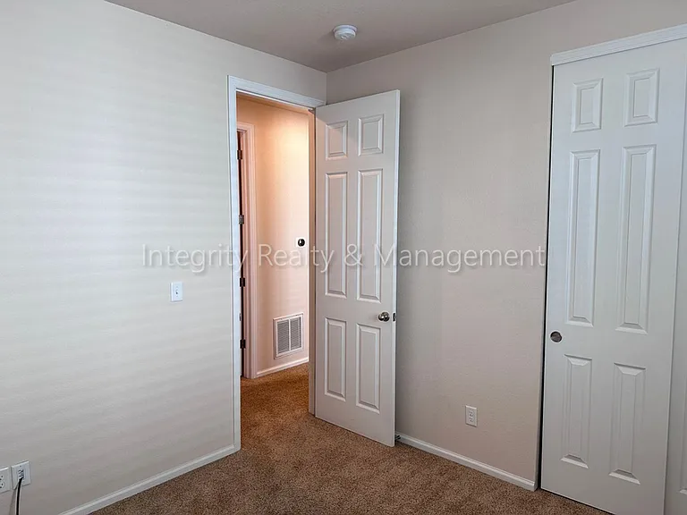 3762 Cadence Dr — Photo 31