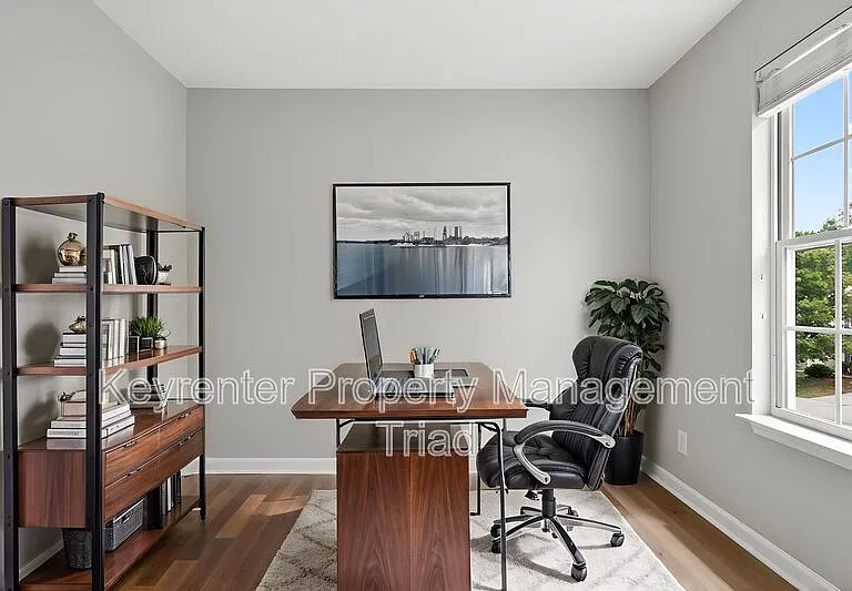 2703 Stafford St — Photo 26