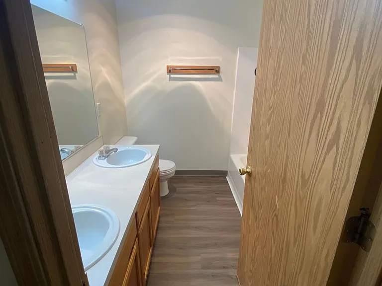 855-875 Concord St NE #4080 — Photo 20