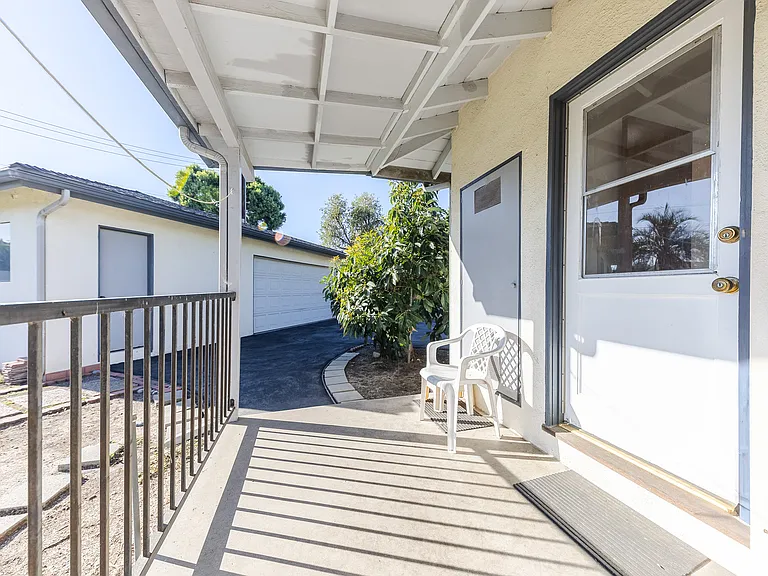 518 E La Sierra Dr — Photo 40