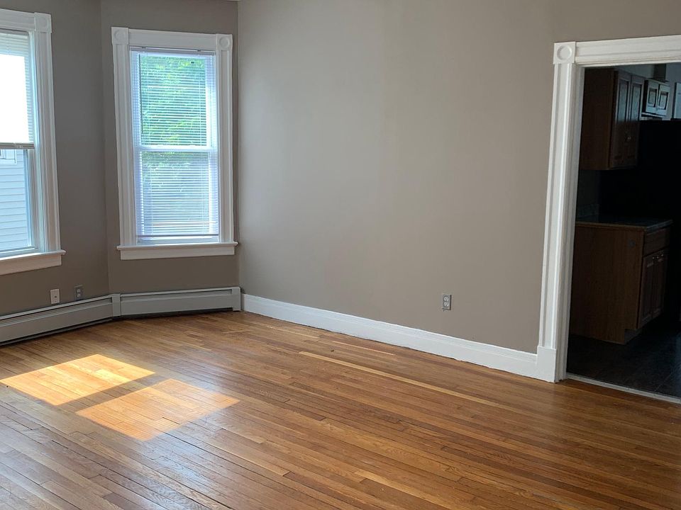 20 Union St FLOOR 2, New Britain, CT 06051 | Zillow