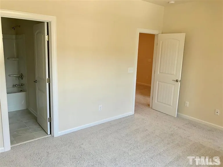 1907 Blue Jay Point — Photo 10