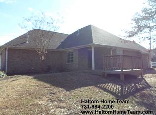 56 Rustic Bridge Dr, Jackson, TN 38305