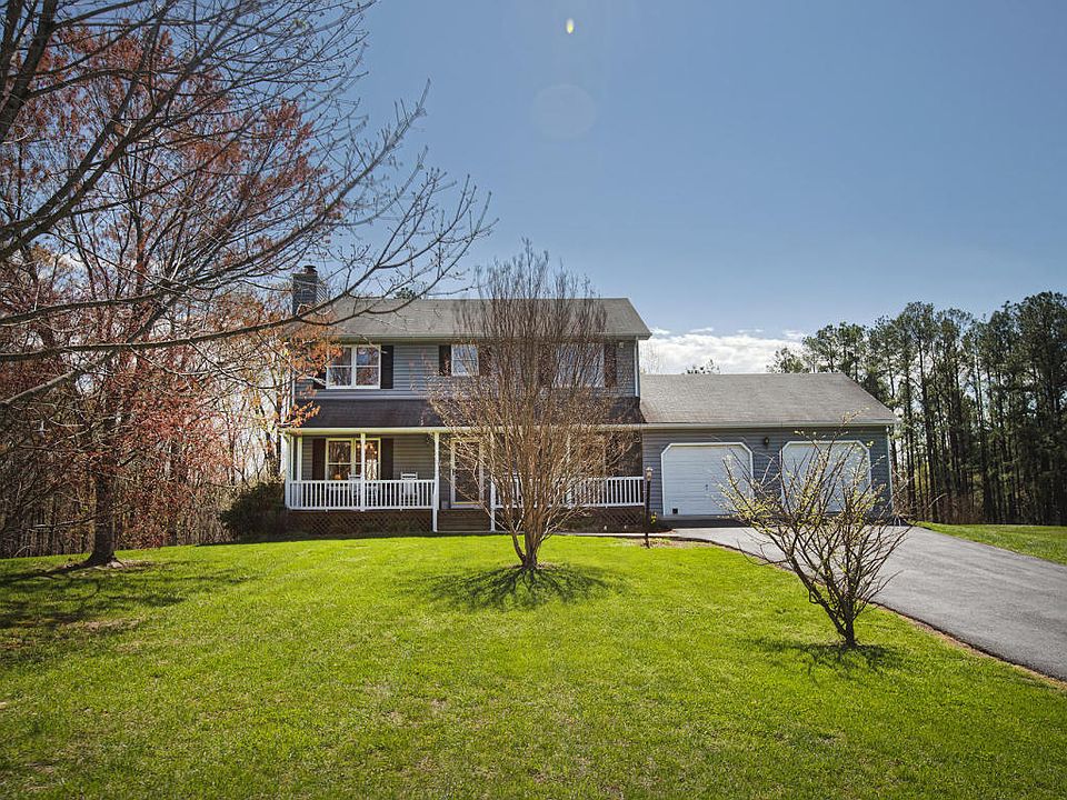1st image of 106 Hemlock Shores Dr