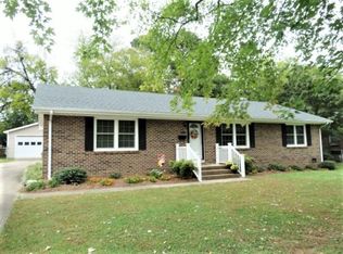 1104 E 7th St, Roanoke Rapids, NC 27870