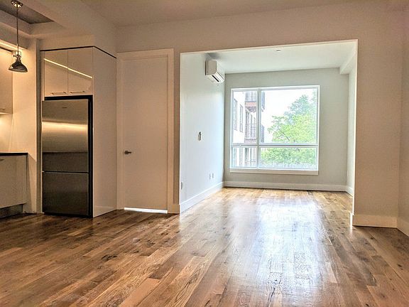 3rd image of 410 Lexington Ave APT 2D