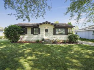5220 70th St, Kenosha, WI 53142