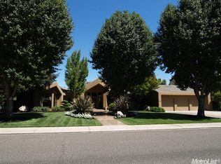 1216 Country View Dr, Modesto, CA