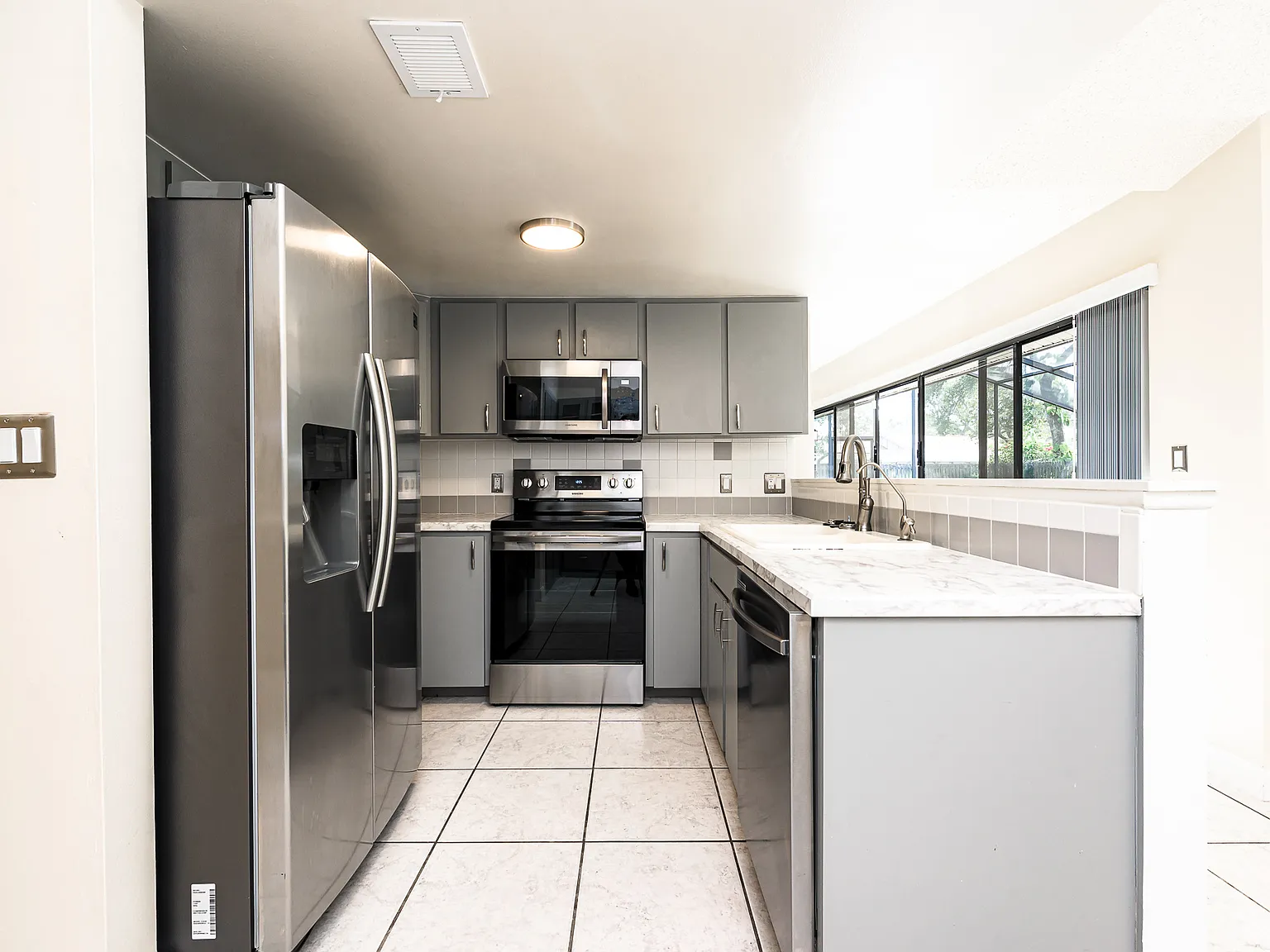 4 Baywood Drive - 1 — Photo 4