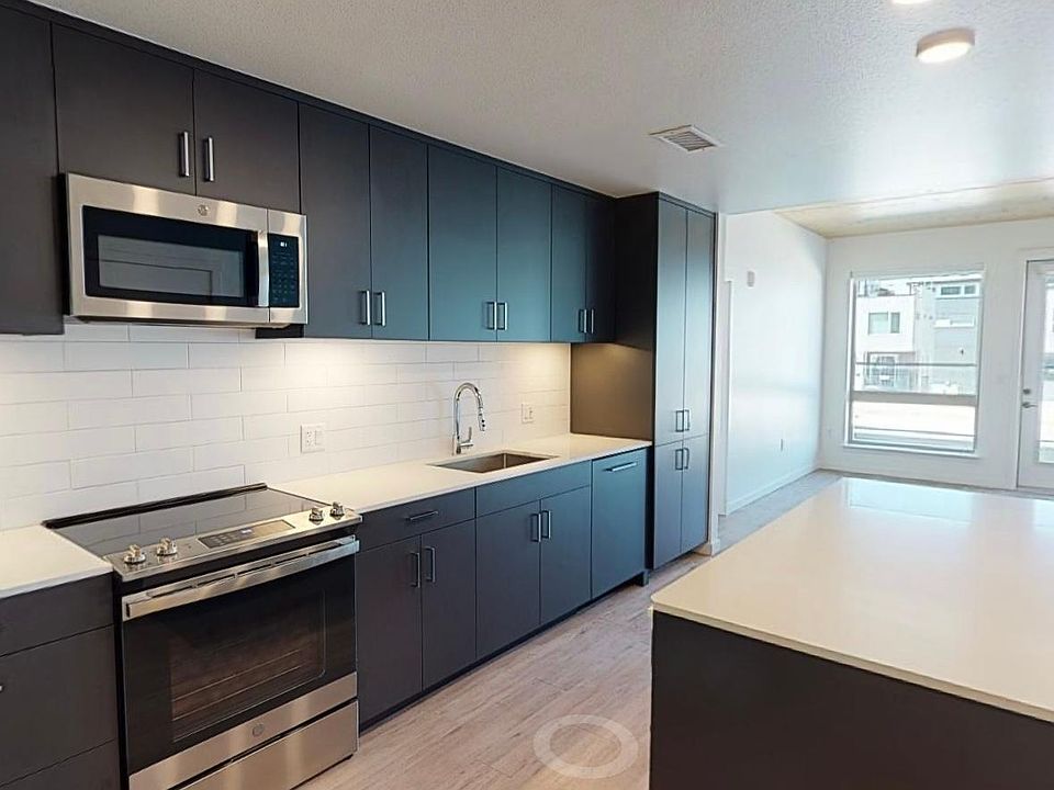 1st image of 3203 W 17th Ave #308