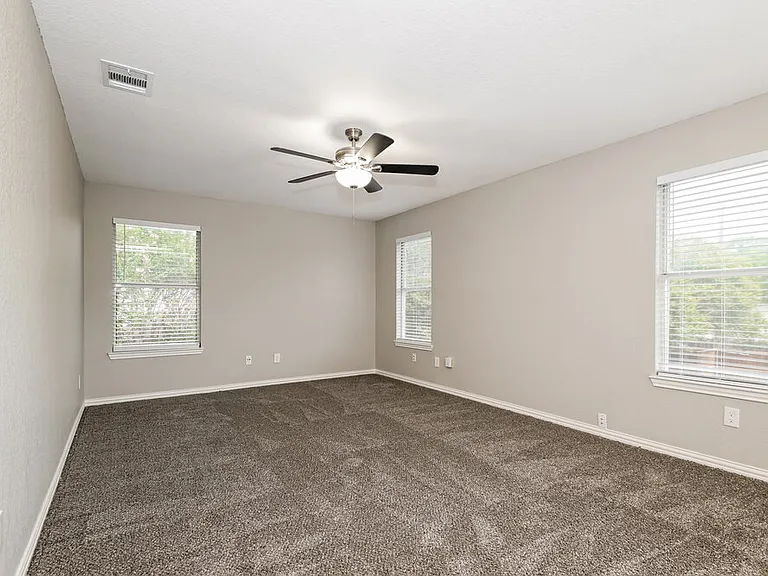 1506 Rancho Dr — Photo 9