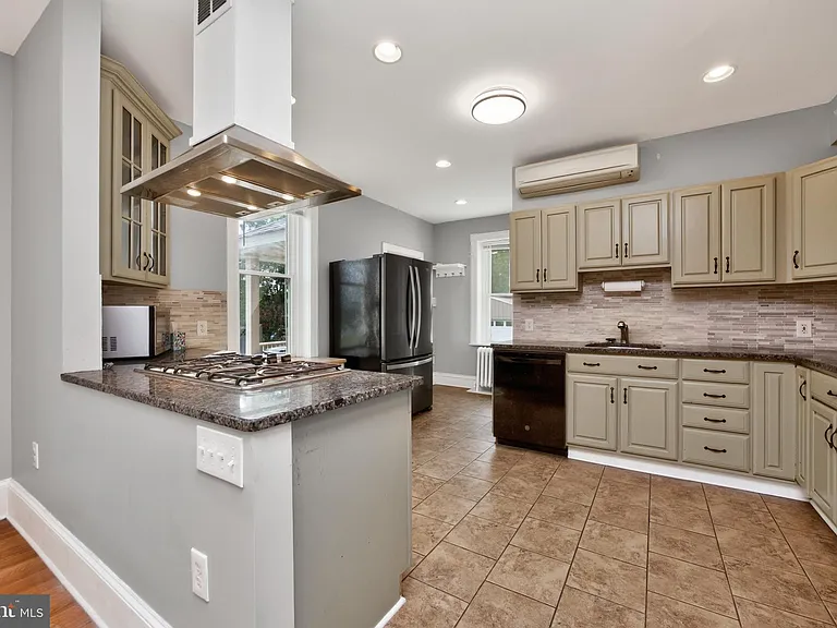 855 N Pleasant View Rd — Photo 13