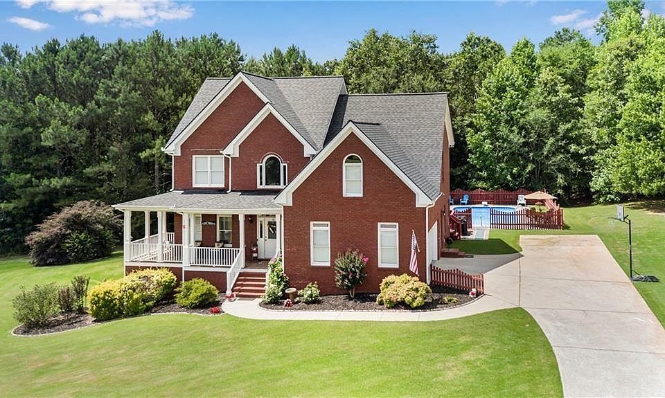 1st image of 555 Harold Gower Ln