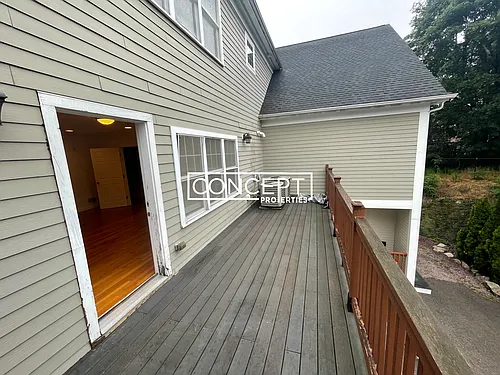 55 Circuit St Photo 1