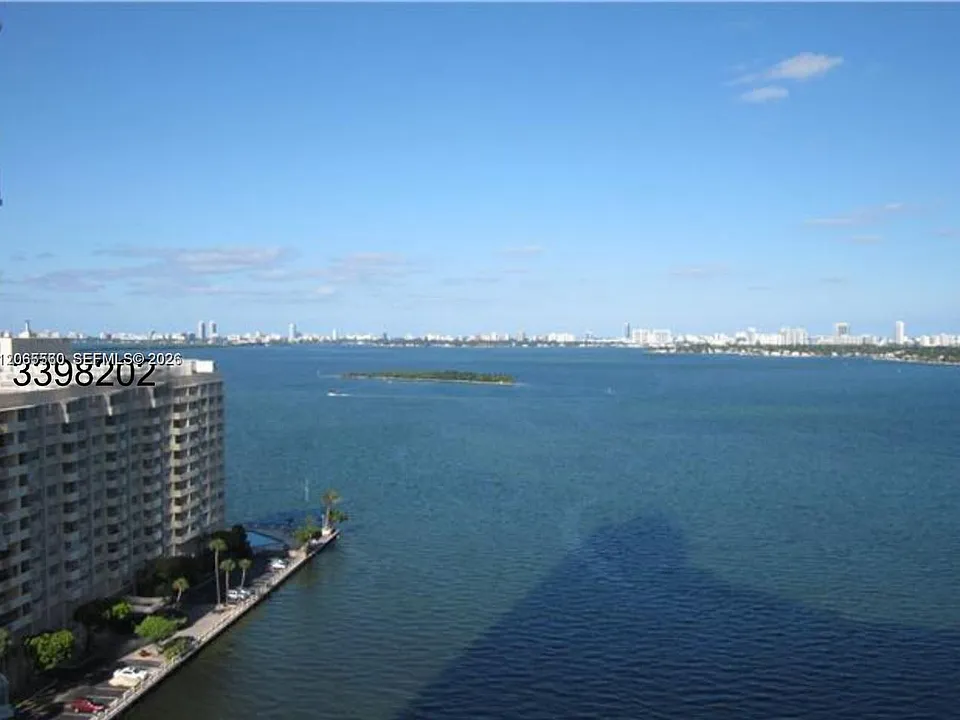 2020 N Bayshore Dr #1706