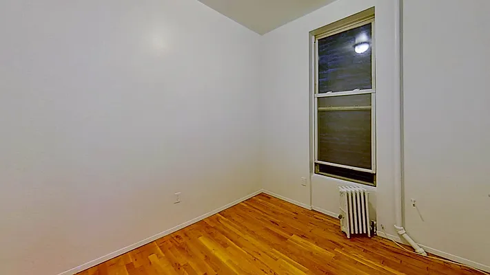 Rented by Bond New York | media 15