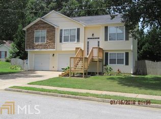 133 Waters Edge Dr, Locust Grove, GA 30248