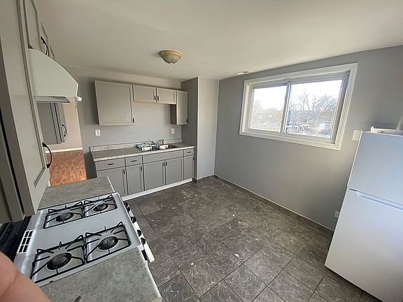 3rd image of 5112 W Argyle St #2