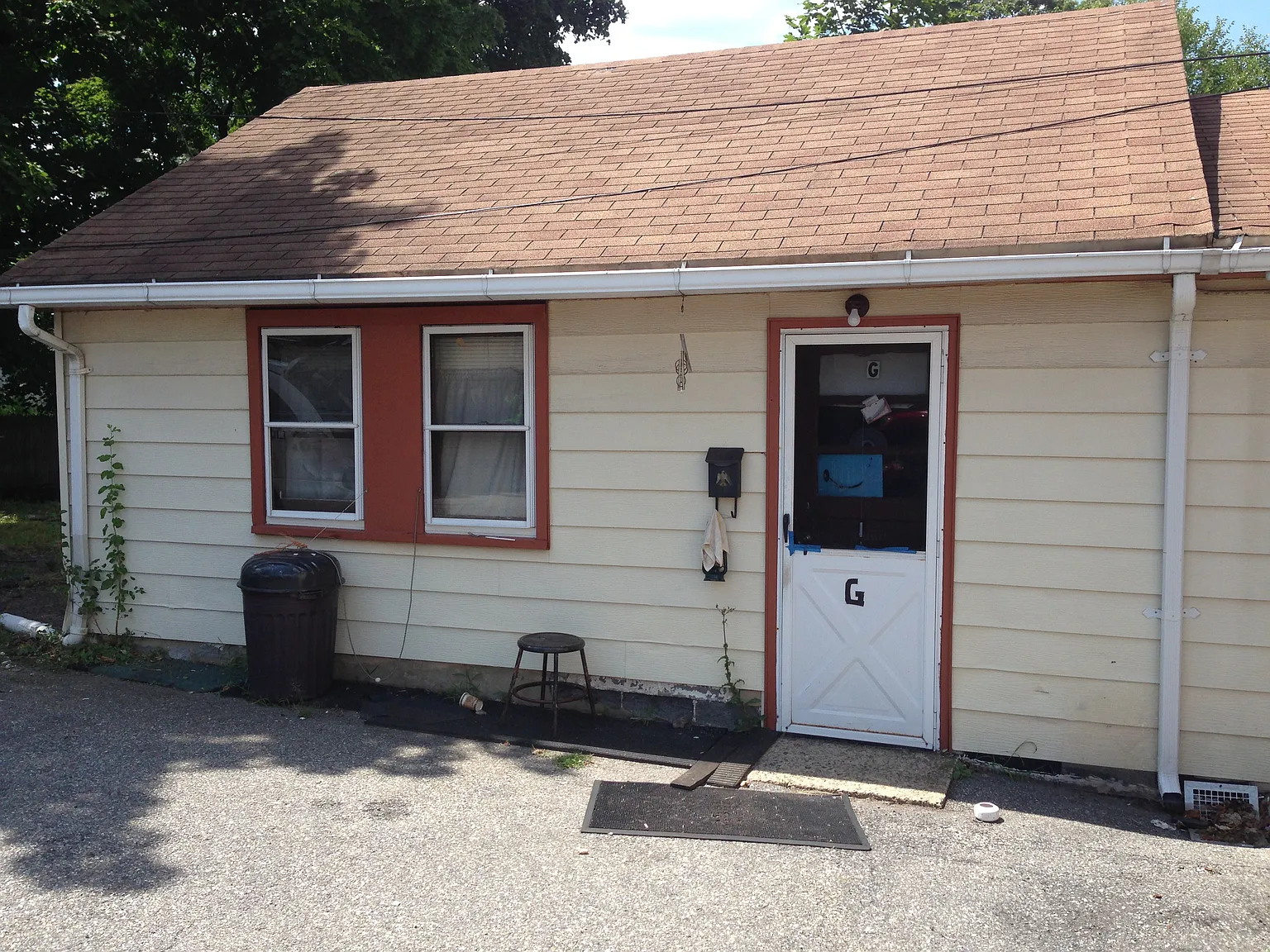 Studio, $1,400 — Photo 2