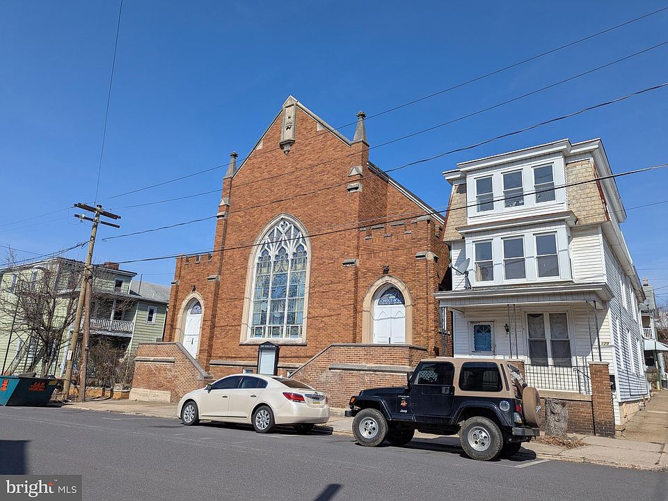 1st image of 127-129 W 2nd St