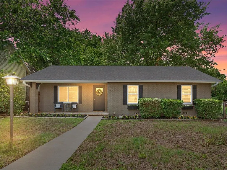 804 Ash St — Photo 27