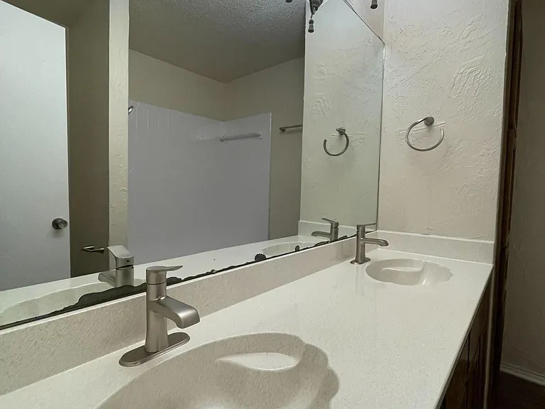 428 Arnold Ave — Photo 16