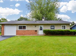 675 Lakeview Ln, Hoffman Estates, IL 60169