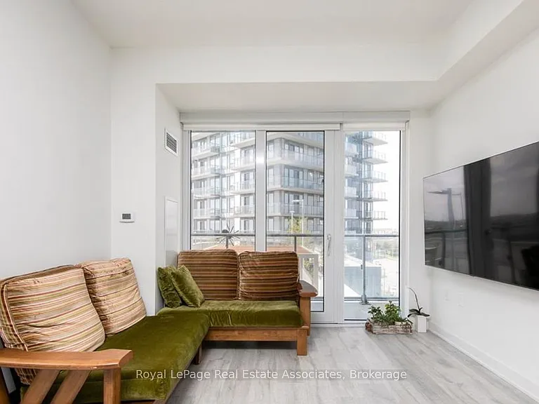 4675 Metcalfe Ave #606 — Photo 14