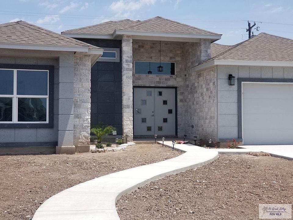 1st image of 7026 Heritage Oaks Dr