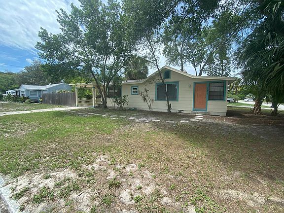 2nd image of 2035 34th Ave N