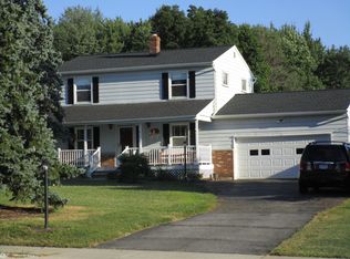 33060 Pettibone Rd, Solon, OH 44139