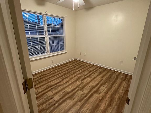 4th image of 731 Ponderosa Dr