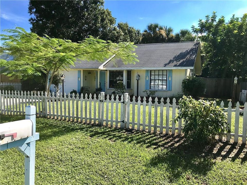 1st image of 1526 31st Ave